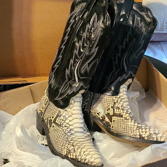 Laredo Shoes - Real snake skin